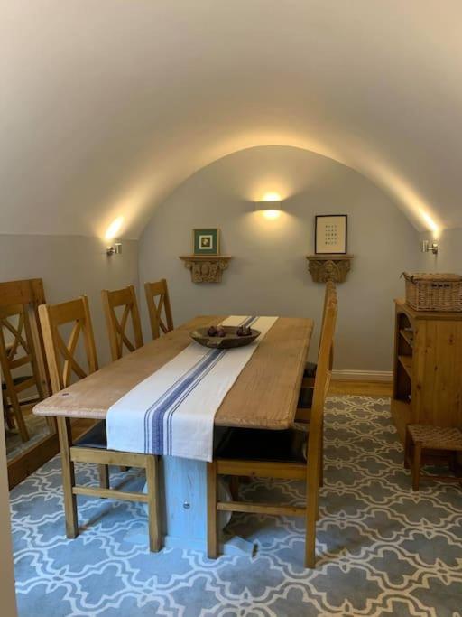 Beautiful Georgian Cottage Within A Private Walled Garden Oakham Zewnętrze zdjęcie