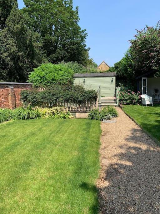 Beautiful Georgian Cottage Within A Private Walled Garden Oakham Zewnętrze zdjęcie